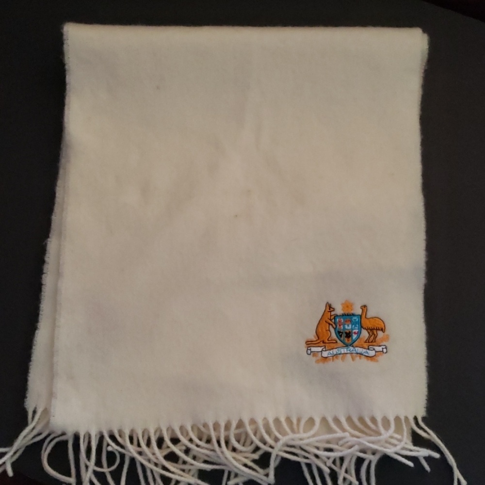 Scarf Lambswool Made in England Australia Rose